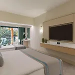 Ξενοδοχείο Bergiz & 5*