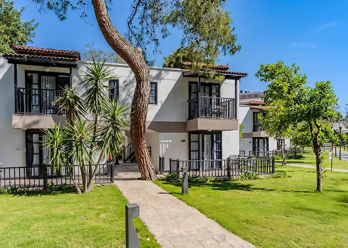 Bergiz & מלון קמר